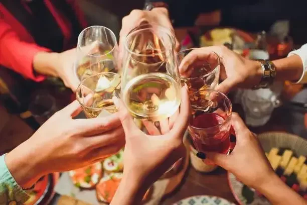 长期饮酒戒不掉的情况下如何尽量保持自身健康