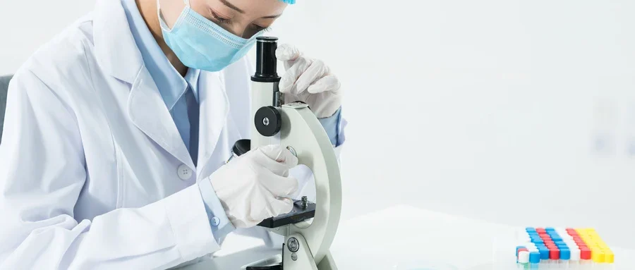 办公室白领长期伏案工作,如何有效预防颈椎病恶化?